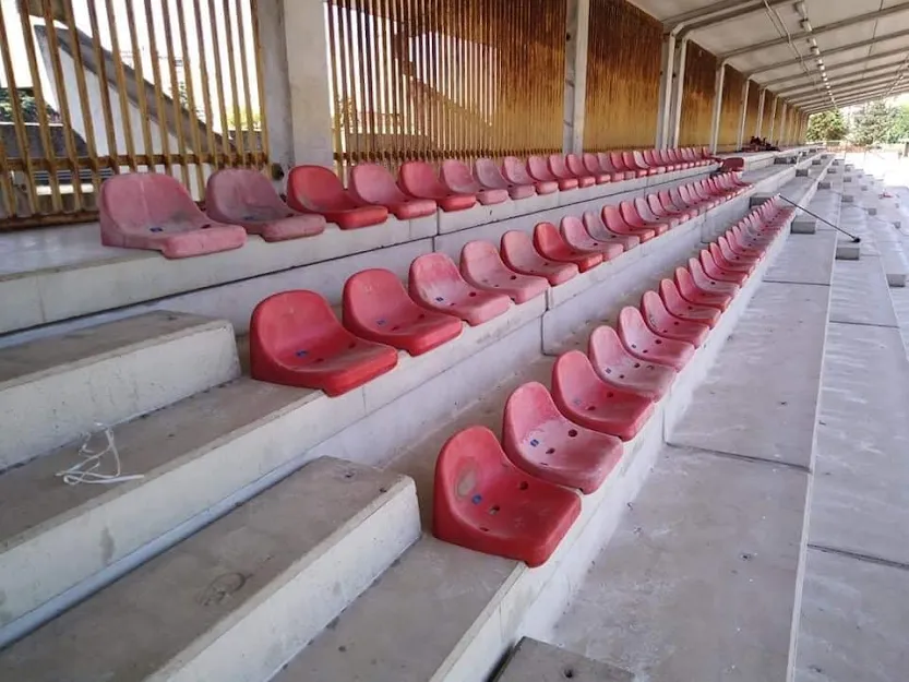 I sediolini del San Paolo allo stadio Landieri