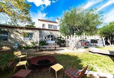 Seaside house with pool and terrace 3