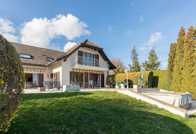 House with garden and terrace 3