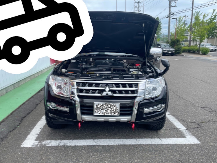 パジェロのメッキパーツ・パジェロ・v98wに関するカスタム事例の投稿画像1枚目