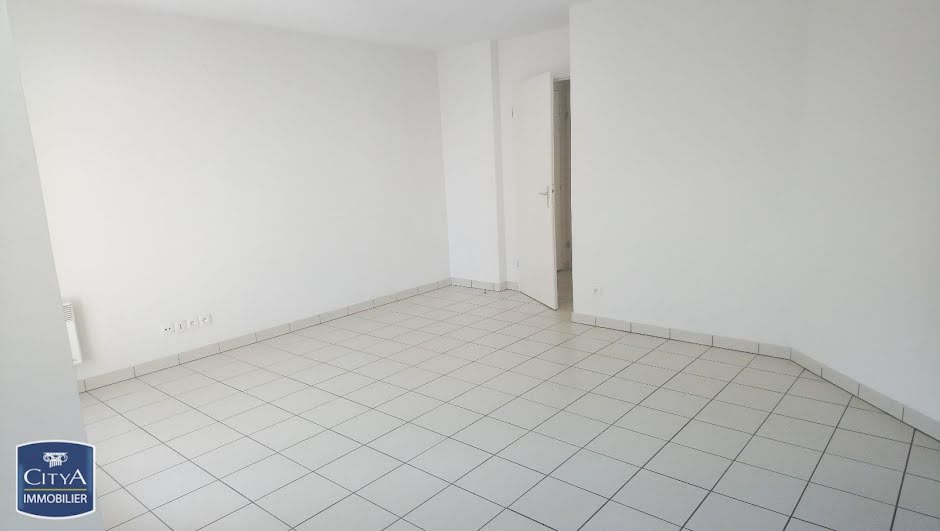 Vente appartement 2 pièces 54 m² à Lisieux (14100), 75 500 €