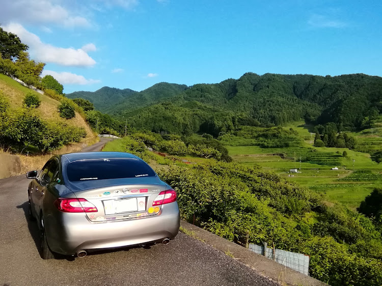 フーガの奈良県高市郡明日香村上戸地区・坂田地区の棚田・ほぼ前回と同じ場所・ローガンに関するカスタム事例の投稿画像3枚目