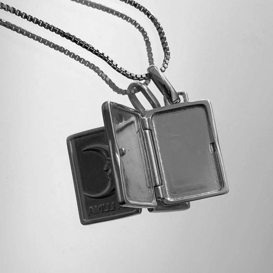 Collier Cadre Photo Amour Ouvrant et Fermant Personnalisé Gardez vos Souvenirs Précieux Près de Vous Cadeau Idéal Bijou Unique