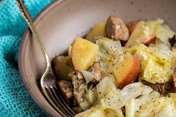 Instant Pot Sausage, Cabbage and Potatoes