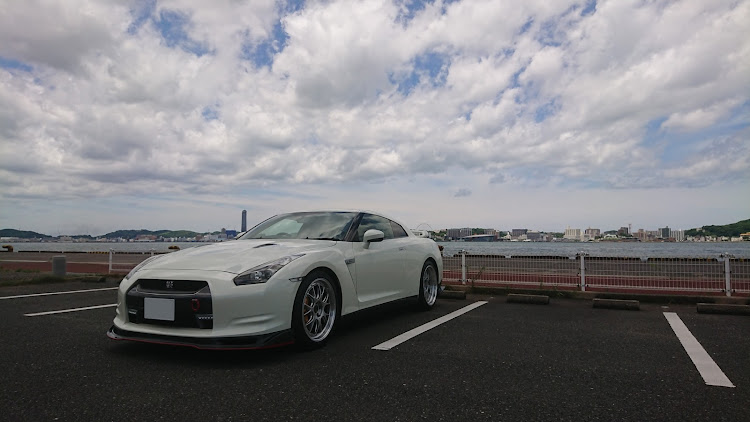 NISSAN GT-Rのドライブ・門司港レトロ・バルサンに関するカスタム事例の投稿画像3枚目