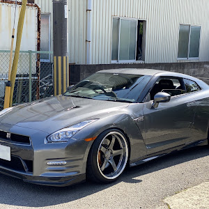 NISSAN GT-R R35