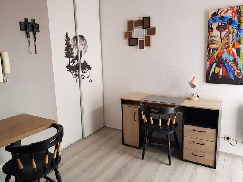 Location  appartement 1 pièce 19 m² à Rennes (35000), 565 €