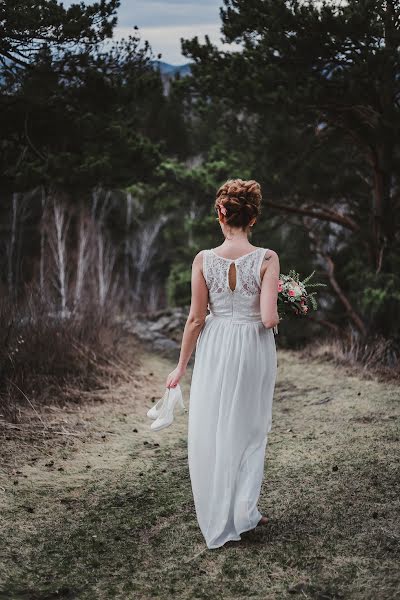 Fotógrafo de bodas Lidiya Beloshapkina (beloshapkina). Foto del 24 de abril 2015