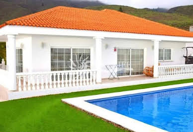 Villa with pool 5