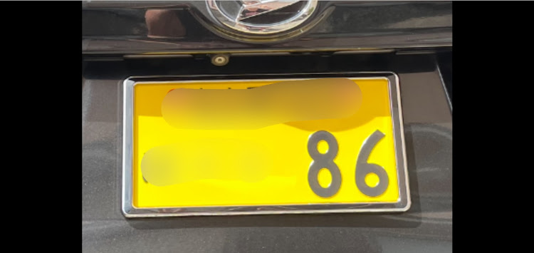 86のLA150Sムーヴカスタム・ナンバーフレーム・はんぶんこ！・リヤだけに関するカスタム事例の投稿画像4枚目