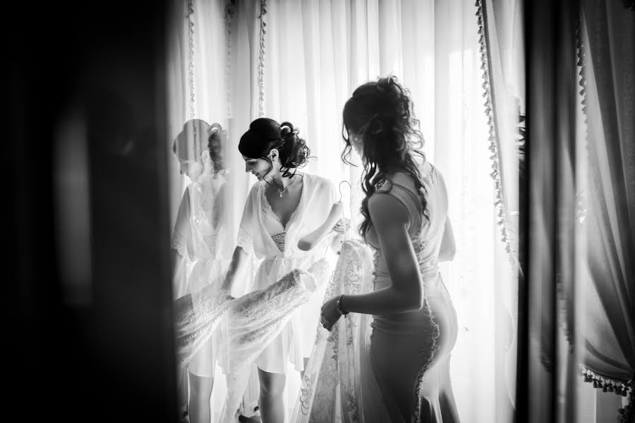 婚禮攝影師Alessandro Grasso（alessandrograsso）。2019 4月6日的照片