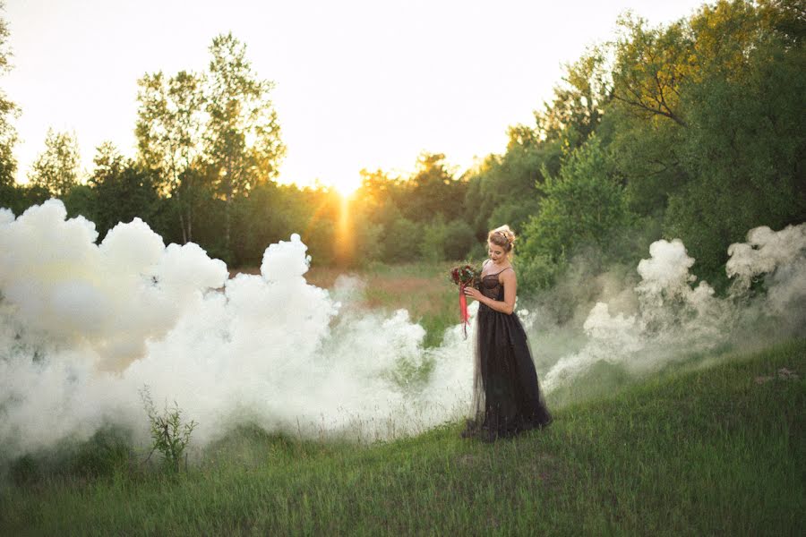 Fotografo di matrimoni Yuliya Ruseckaya (urus). Foto del 7 luglio 2016