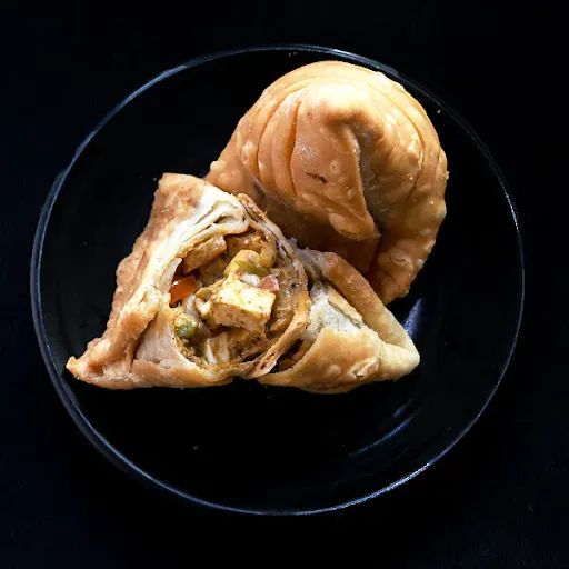 Paneer Tikka Samosa [1 Piece]