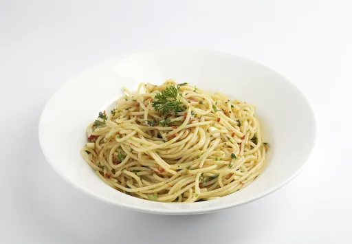 Aglio Olio E Peperoncino Pasta