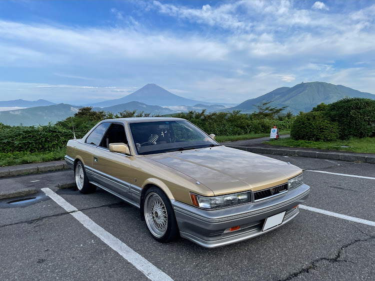レパードの車種名エンブレムは有り派に関するカスタム事例の投稿画像3枚目