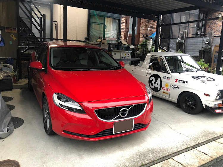 V40のボルボV40・BLIS・CTA・レーダー不具合に関するカスタム事例の投稿画像1枚目