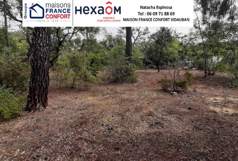  Vente Terrain à bâtir - 700m² à Le Cannet-des-Maures (83340) 