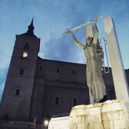 Escultura en Alcázar de Toledo