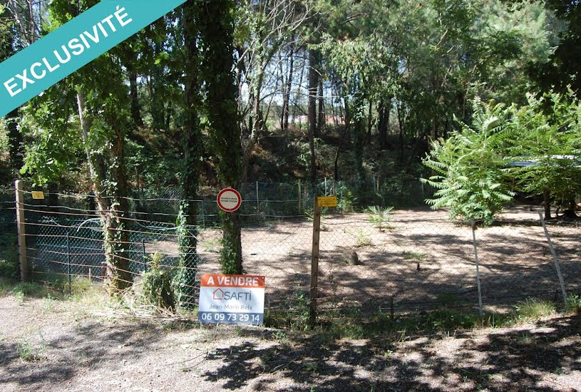  Vente Terrain à bâtir - 695m² à Saint-Ciers-sur-Gironde (33820) 