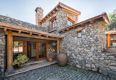 Maison avec jardin et terrasse 1