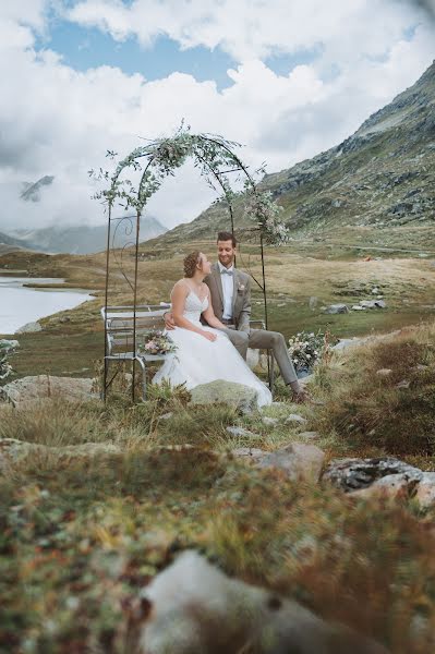 Fotografer pernikahan Laurence Müller (myfotoman). Foto tanggal 8 Maret 2023