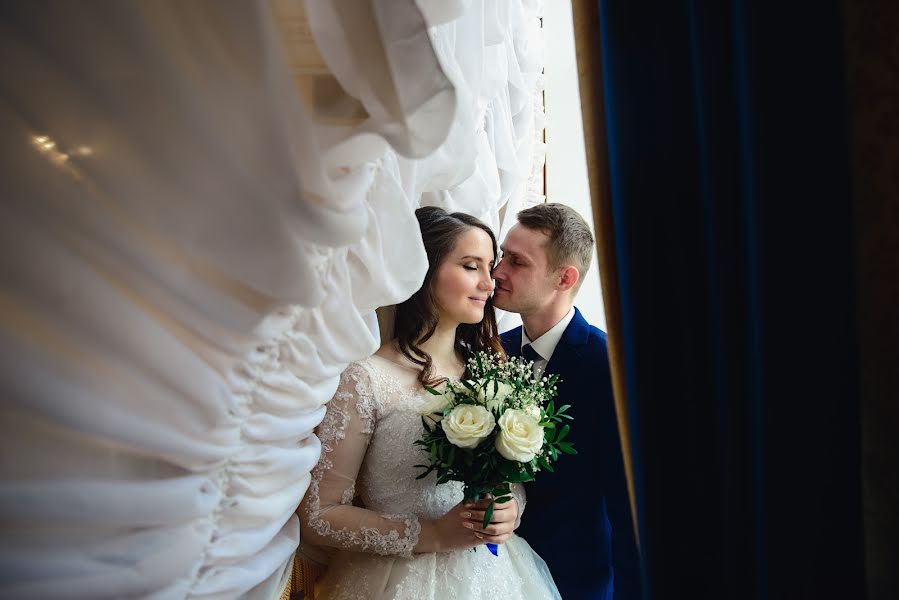 Wedding photographer Dmitriy Bachtub (bachtub). Photo of 12 April 2019