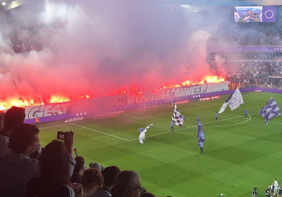 Fans van Anderlecht zijn er klaar voor: twee schitterende tifo's en "La pyro toute l'année"