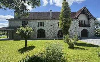 propriété à Sauveterre-de-Béarn (64)