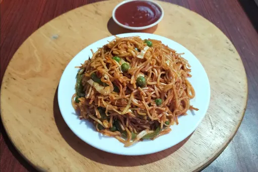 Schezwan Veg Noodles