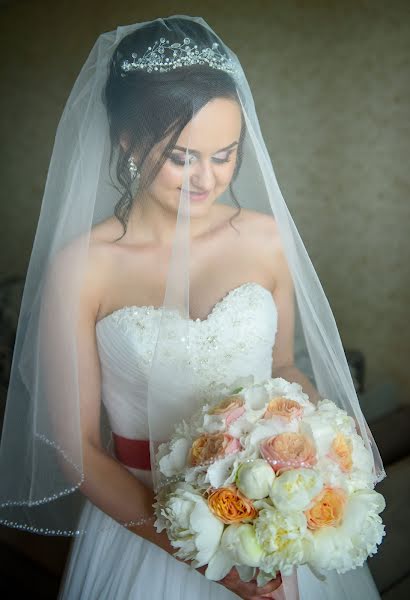 Wedding photographer Oleg Medvedev (olegmedvedev). Photo of 12 March 2018