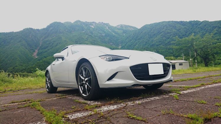 ロードスターのドライブ・ドライブに天気は関係ない・車高下げたいに関するカスタム事例の投稿画像6枚目