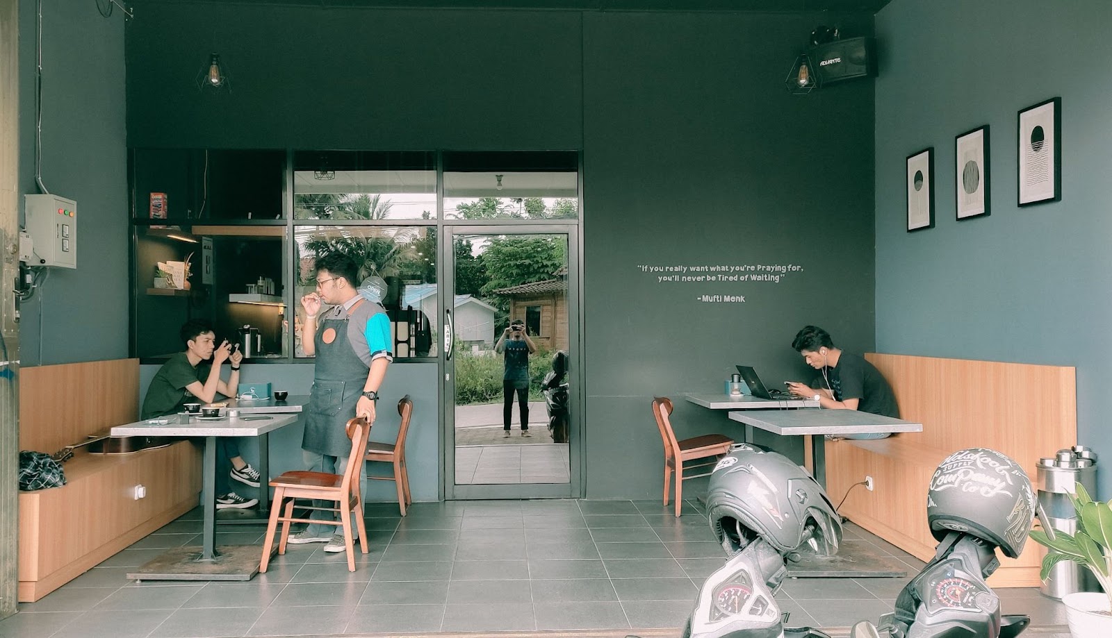 Smoking Area Norture Coffee
