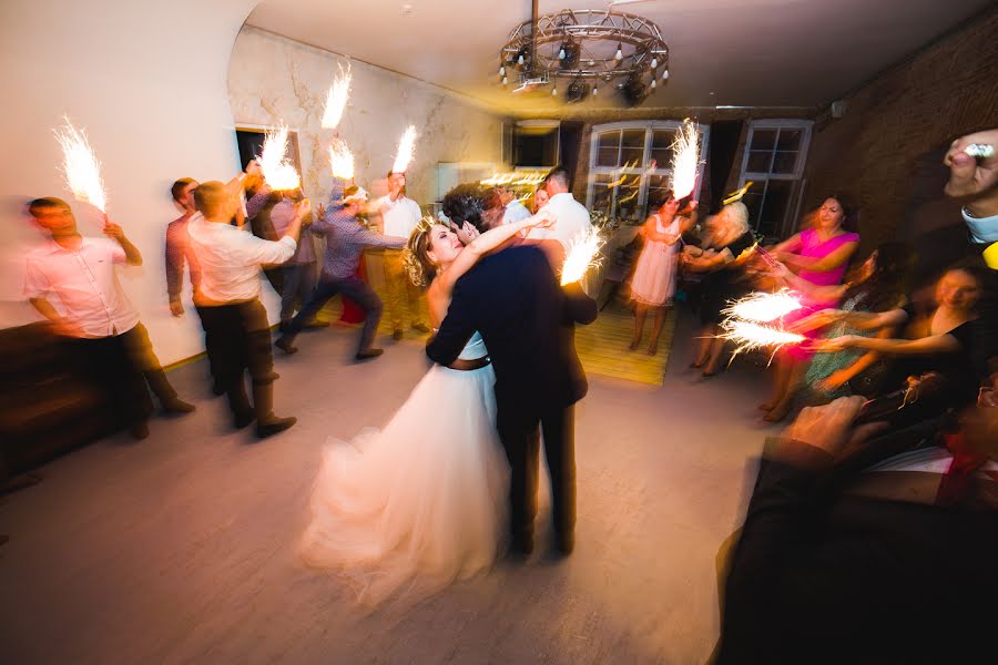 Fotografo di matrimoni Lyuba Zholob (luba-jolob). Foto del 13 gennaio 2017