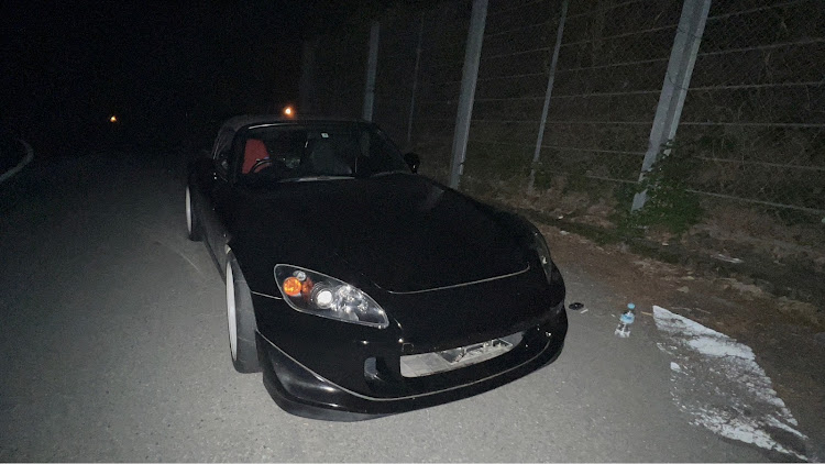 S2000のエモ・当時感・当時風・エモい・たたかうクルマに関するカスタム事例の投稿画像2枚目