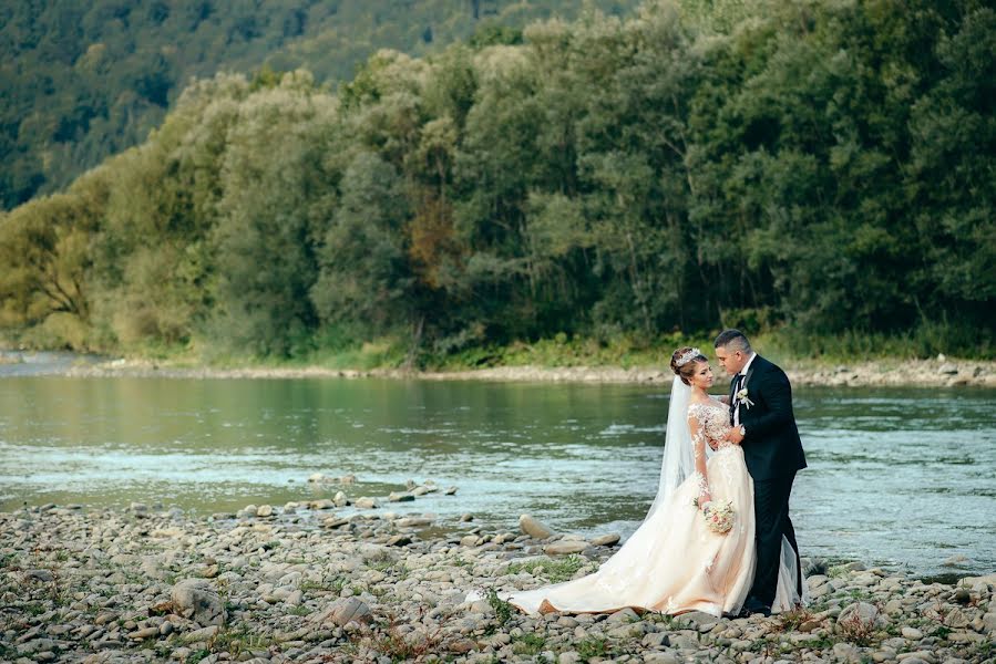 Kāzu fotogrāfs Vitaliy Motrinec (svadbash). Fotogrāfija: 22. maijs 2018