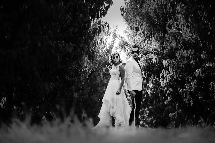 結婚式の写真家Nikos Iliopoulos (hliopoulos)。2018 10月9日の写真