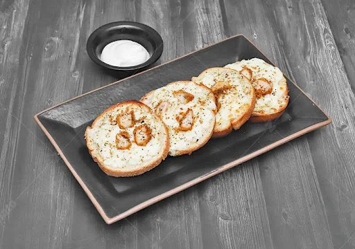 Chicken Garlic Bread (4 Pcs)