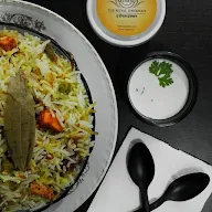 The Royal Dakkhan Biryani House photo 3