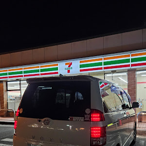 ヴォクシー AZR60G