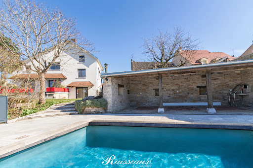 House with pool and terrace 1