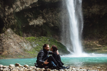 Fotografo di matrimoni Slava Novikov (slavno). Foto del 10 luglio 2018