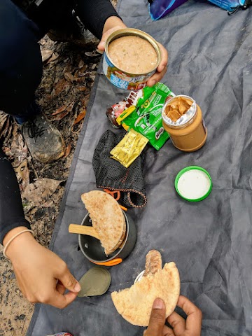 Mount Tahan Kubang picnic lunch