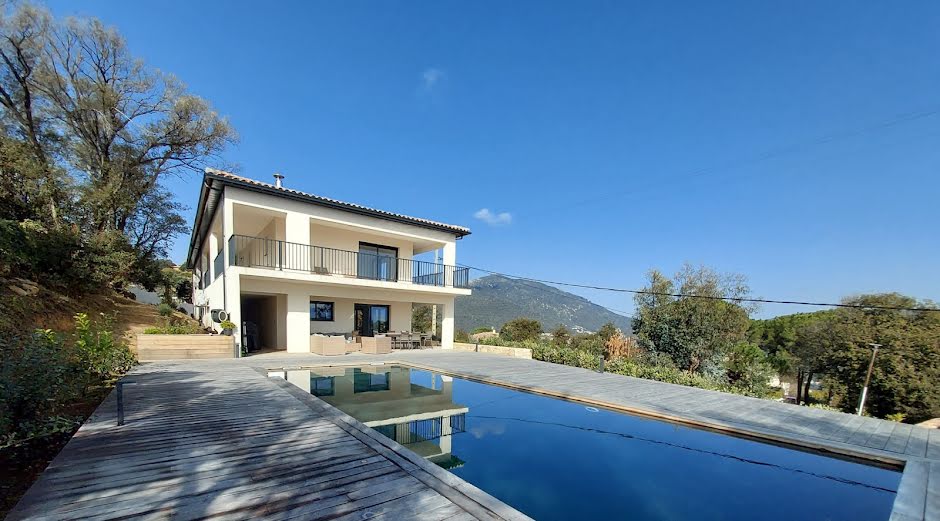 Vente villa 6 pièces 260 m² à Ajaccio (20000), 1 680 000 €