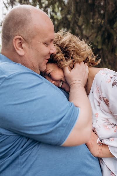 Fotógrafo de casamento Yana Tkach (yasyatkach). Foto de 6 de junho 2020