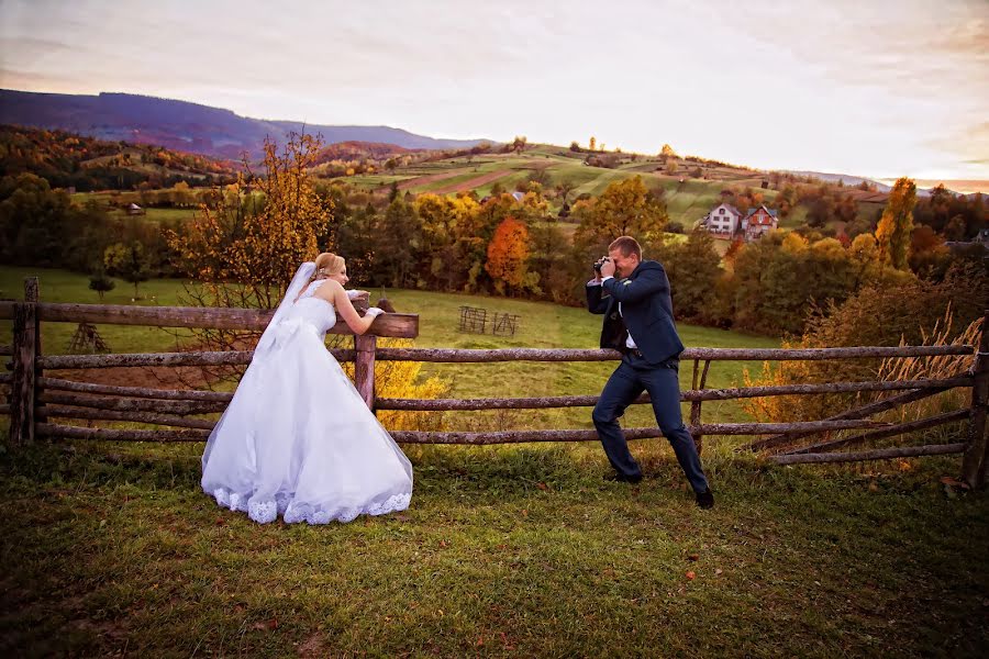 Fotógrafo de casamento Inna Ivancho (inchuk). Foto de 7 de abril 2014