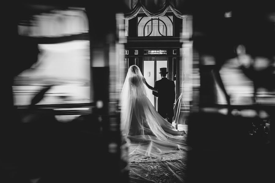 Fotografo di matrimoni Cristiano Ostinelli (ostinelli). Foto del 1 novembre 2017