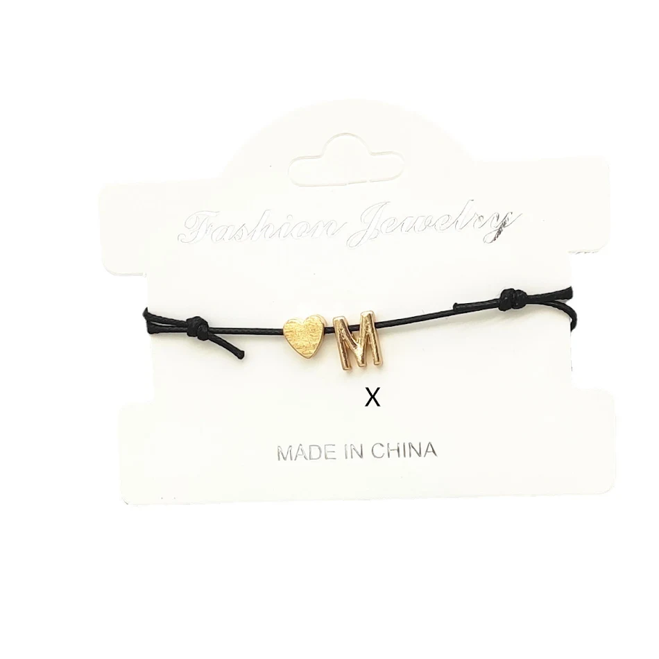 Bracelet Letter Ladies en forme de cœur, doux et charmant. Un cadeau parfait pour exprimer votre amour et votre affection avec style et élégance.