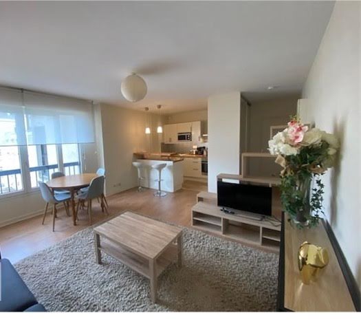 Location meublée appartement 1 pièce 38 m² à Chateauroux (36000), 515 €