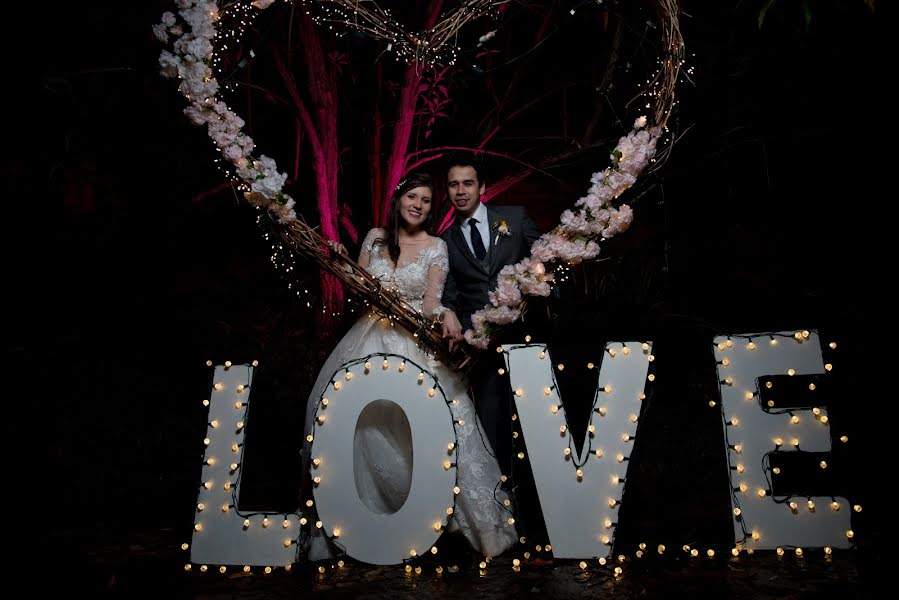 Fotografo di matrimoni Carlos Ortiz (carlosortiz). Foto del 18 ottobre 2019