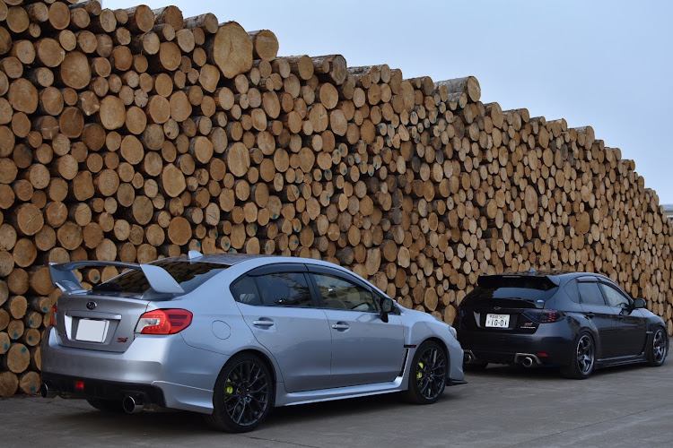 インプレッサ WRX STIのホイール交換・車高調整・オフ会・クラッチ交換に関するカスタム事例の投稿画像2枚目